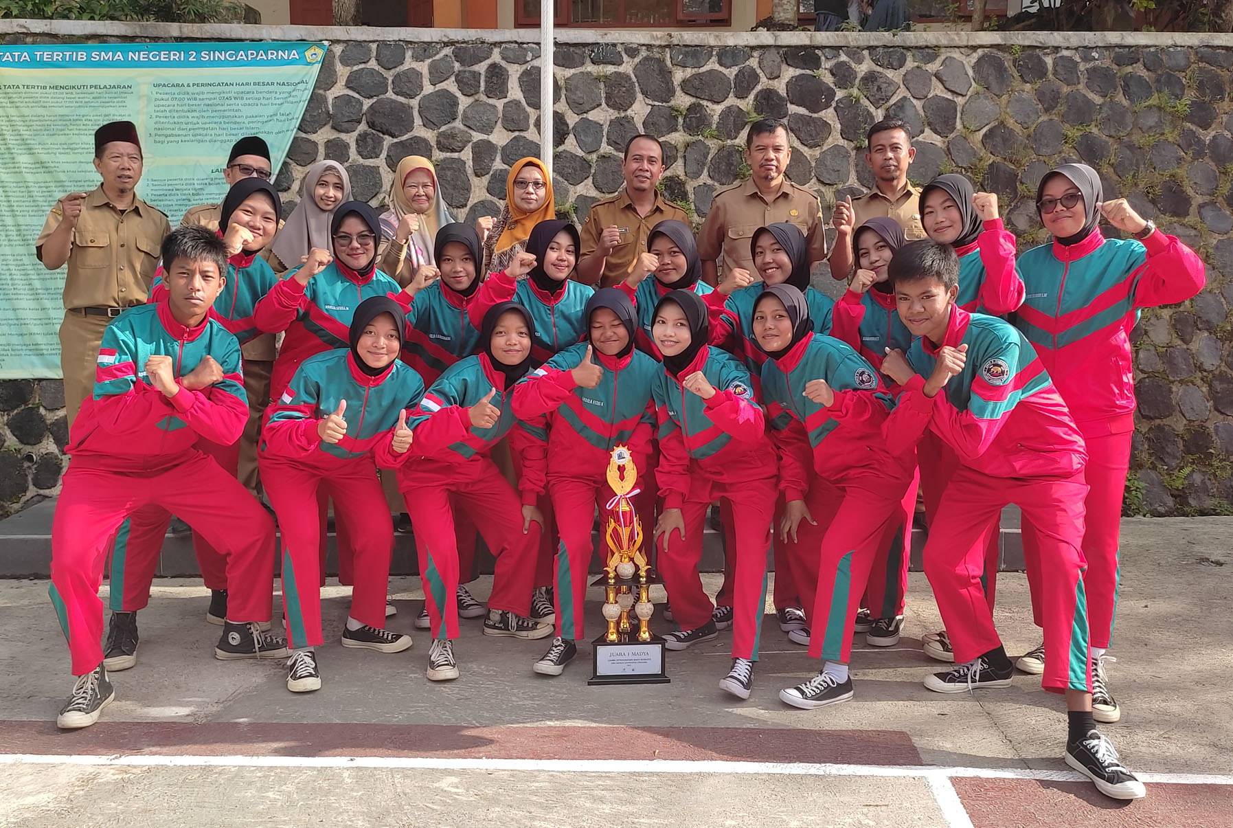 Paskibra SMAN 2 Singaparna Meraih Juara 1 Madya Pada LKBB Dies Natalis ...